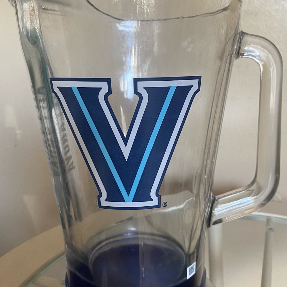 NCAA Blue and Gray Blender Pitcher